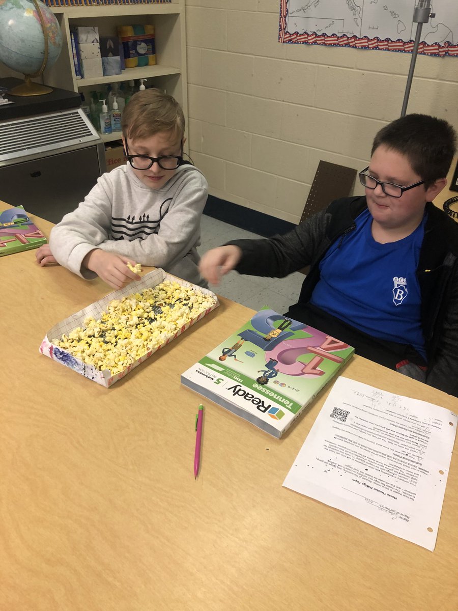rmcmahon_'s tweet photo. Ss creating their own Popcorn 🍿 container. Using there knowledge of volume to help them create the biggest contain they can!! We also discussed how popcorn isn’t the best indicator to measure volume. @HampshireUnit  #application #STEM #4C’s https://t.co/Qky5dy3v6t