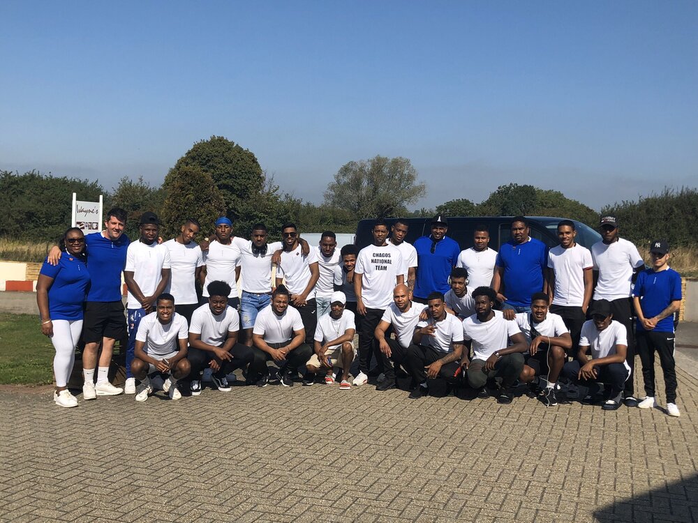 Selon elle "l'équipe et le groupe de réfugiés  @UKCRG au sens large fournissent des moyens de construire des relations qui peuvent offrir une stabilité et un sentiment d'appartenance."Le football est donc un puissant vecteur social pour mobiliser la communauté chagossienne.