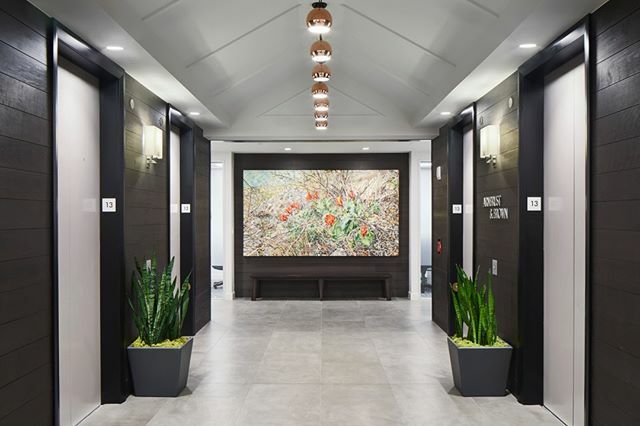sixthriver's tweet image. At Armbrust &amp;amp; Brown, we also provided a completely open environment at the reception, break room and meeting rooms with thoughtfully placed security points/entrances. This allowed for their clients to really make themselves at home while also allowing Ar… ift.tt/2U2sZVU