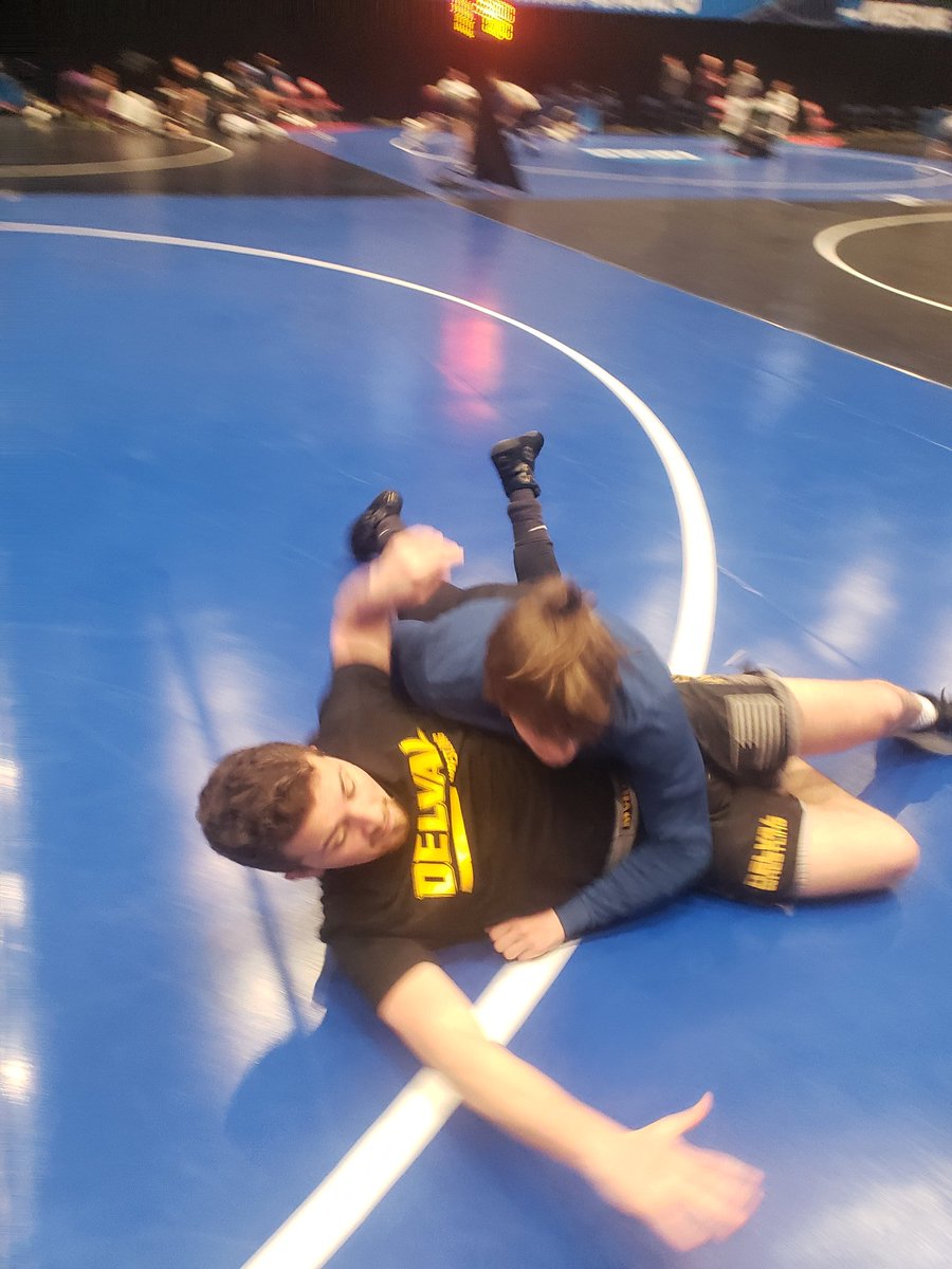 One more workout before we get to business tomorrow!  #veleztrained