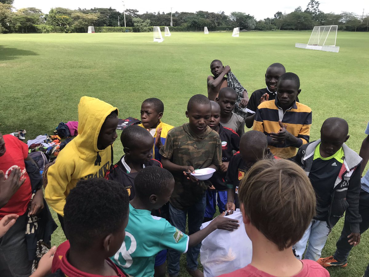 IRugby7s's tweet photo. On Sunday morning the @IRugby7s players had their final training session @BandaSchool we were able to donate some rugby boots to the boys from @ShamasRugby who trained with us. Enjoy boys!! https://t.co/Ipo2Ic2zEL