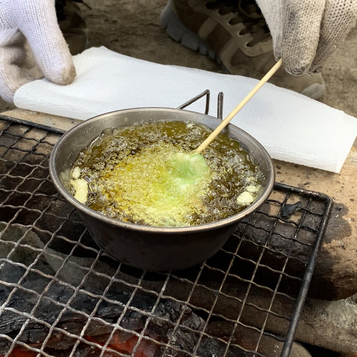 チングルベル後藤 در توییتر キャンプ場でのbbqが こんなにもリフレッシュ出来るとは知らなかった カメラマンの十郎さん モデルのかおりさん チングルベルのスタッフ一同 本当に 大感謝です 横浜 石川町 元町 古着 古着屋 チングルベル 横浜古着