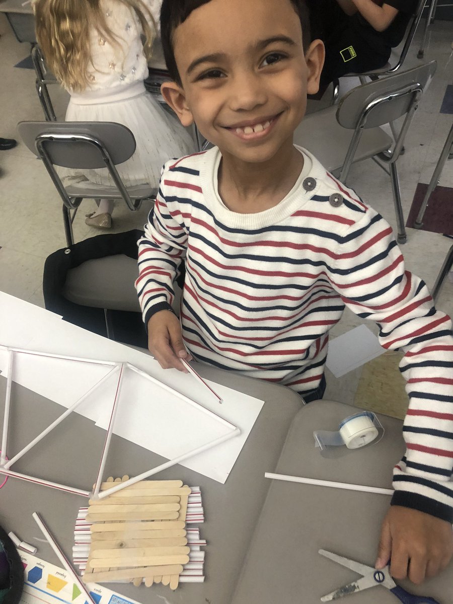 MsMLacombe's tweet photo. The bridge building process is intense, here are Jo’s steps. #cddolphins https://t.co/R7x4hm2lSW