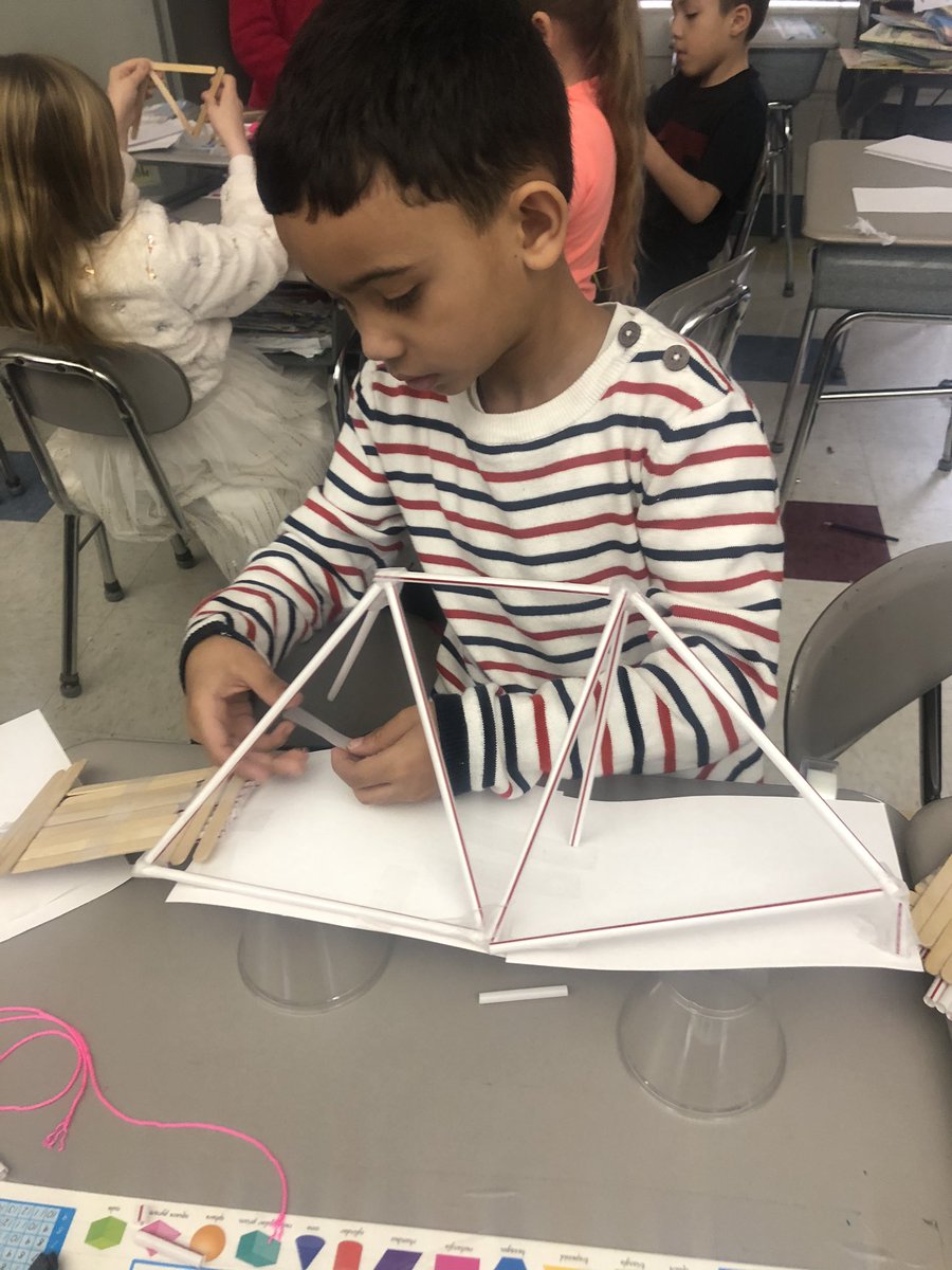 MsMLacombe's tweet photo. The bridge building process is intense, here are Jo’s steps. #cddolphins https://t.co/R7x4hm2lSW
