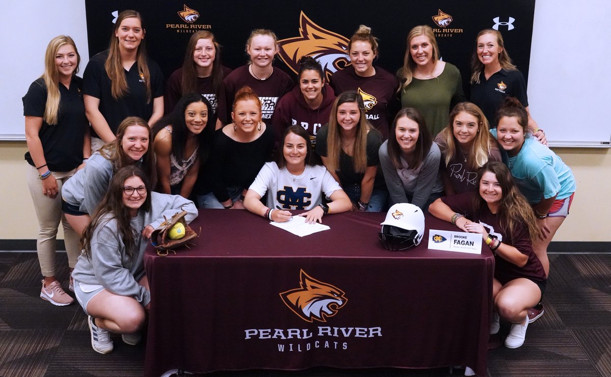 PRCCAthletics's tweet photo. Pearl River’s Brooke Fagan (@brookefagan9) signs with Mississippi College: https://t.co/lkunFlksLy #RRR🐾 #HearOurROAR🗣️ https://t.co/ITmgpU54Tw