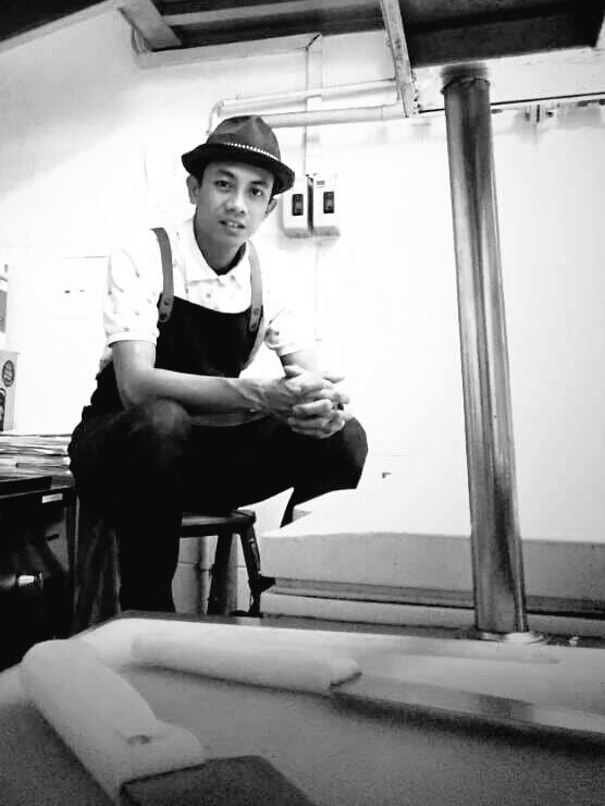 #malemjumat udah ngasah Piso nih ,ngopi yu