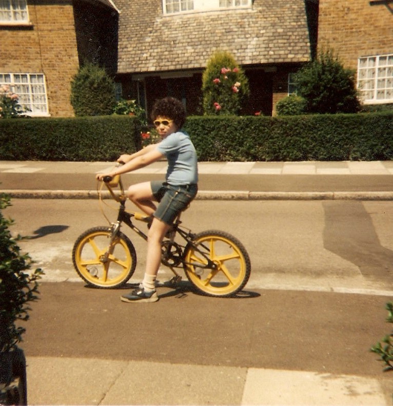 JamieAFRO's tweet photo. Always been so cool. Killer shades. Sweet ride. #throwbackthursday🔙 #thursdaythrowback #throwbackthursday ##bmx #1980s https://t.co/CgQCrEiHVr