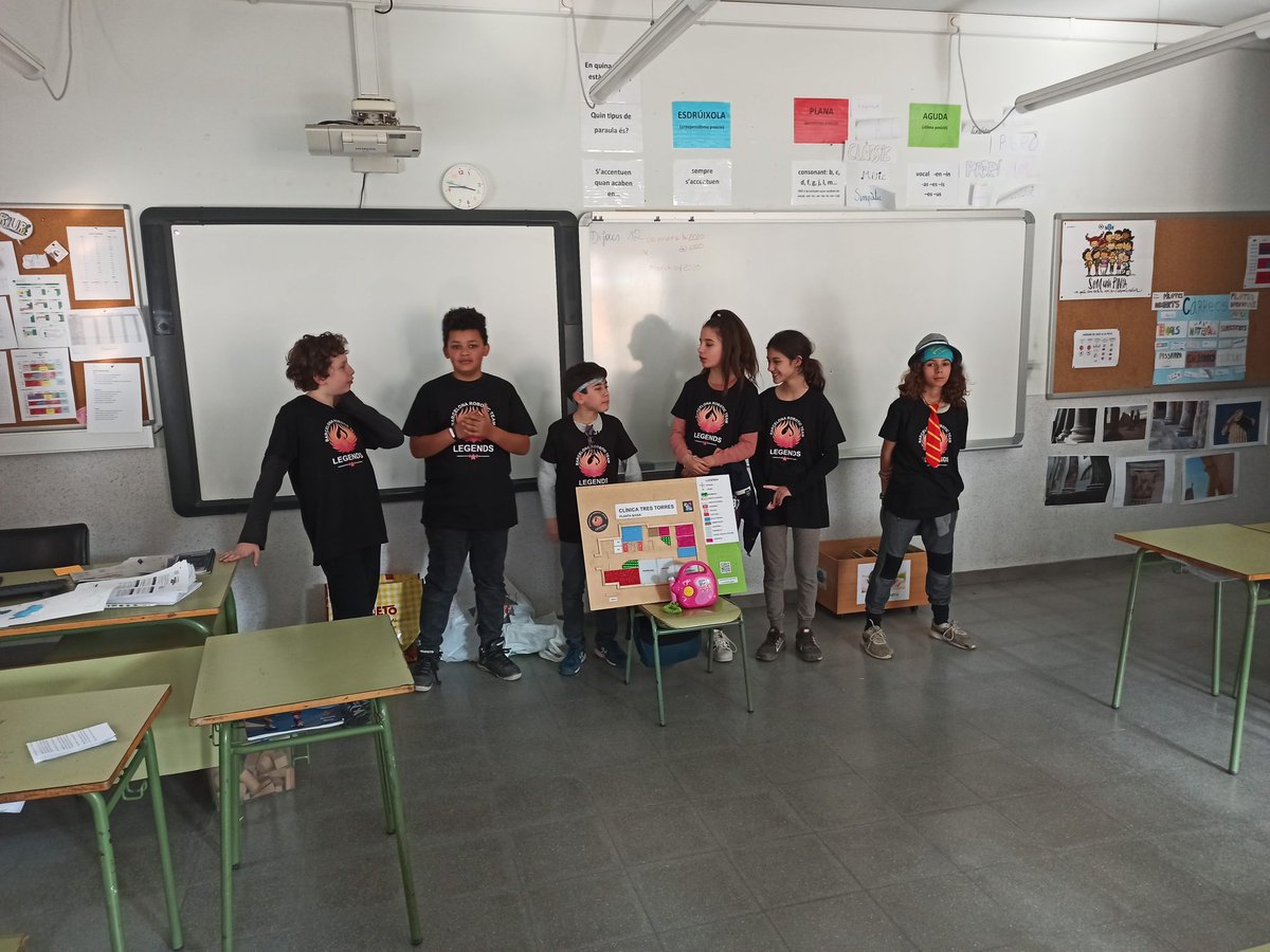 FllLegends's tweet photo. Today we have explained our robot project and innovation project to our classroom. It's been very cool. Thank you. Avui hem explicat el nostre robot i el projecte innovació a la nostra classe. Ha sigut molt guai!
@firstlegoleague #fllbcn @barcelona_cat https://t.co/WoUbKMgbGX