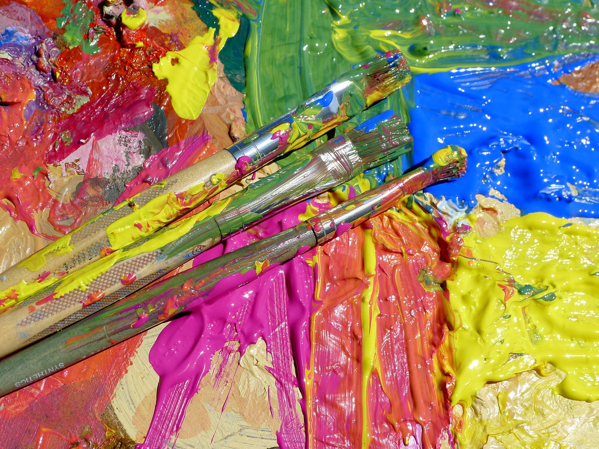 woburnlibrary's tweet image. Tilly, our favorite golden retriever, can't make it for this afternoon's Sit. Stay. Read., so we're going to paint instead (portraits of dogs, perhaps?). Come by for a relaxing hour of painting in the Story and Craft Room. #acrylicpaints #childrensprogramming #woburnlibrary