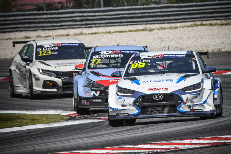 fiatcrworldtour's tweet photo. The 👨💻#WSCGroup’s technical department has issued the 🏎️#TCR #BalanceOfPerformance for the 2020 season.
⚠️But it remains provisional until the tests and checks to assess the initial BoP for the season will be completed.
READ MORE▶️https://t.co/74oShq2bDn
#TCRseries #motorsport https://t.co/EiZ5EuUP2X