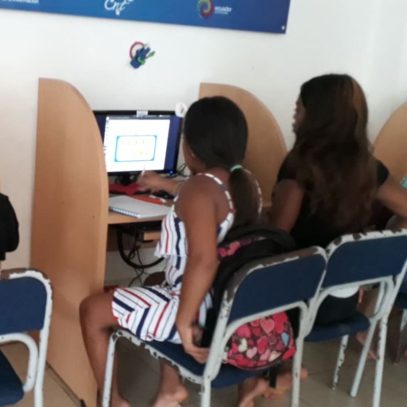 PDGTabiazo's tweet photo. "Nunca dejes de aprender porque la vida nunca deja de enseñarte".
Infocentro Tabiazo Invitan a nuestros niños, niñas y jóvenes al curso vacacional de Ingles.
Iniciamos el jueves 12 de Marzo en nuestras instalaciones.
@Telecom_Ec @caanmichelena @edfer @GEsmeraldas_KG https://t.co/Jjw1dSIxoX