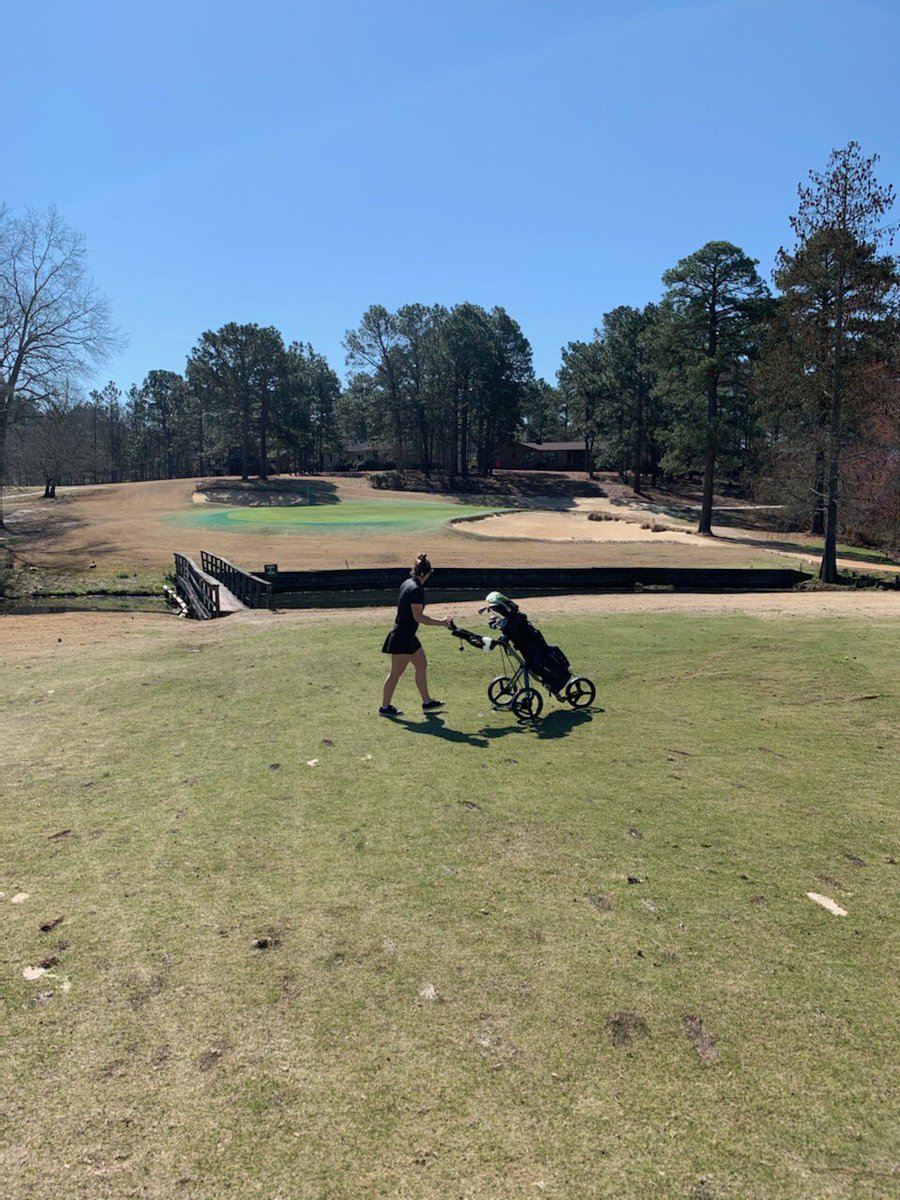 KimLGards's tweet photo. Madison Gardner and the Gannon Womenโs Golf Team compete at The Country Club of Whispering Pines in NC this week. Go Lady Knights!! @GUKnights #UKnighted #outsidesportscontinue #PSACChampions #day2of4 https://t.co/3YMI50MFnK
