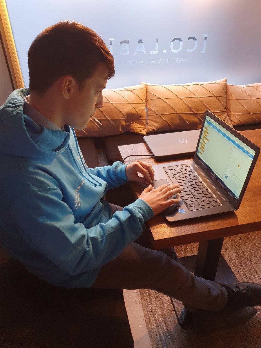 ClacksCLD's tweet photo. Look at the concentration on the faces of our code club #digiwizards all helping each other π€© Creating their own random question game #clackscodeclub #clackscld #clddigitalthursday you could hear a pin drop in here https://t.co/LZLBxCMjT7