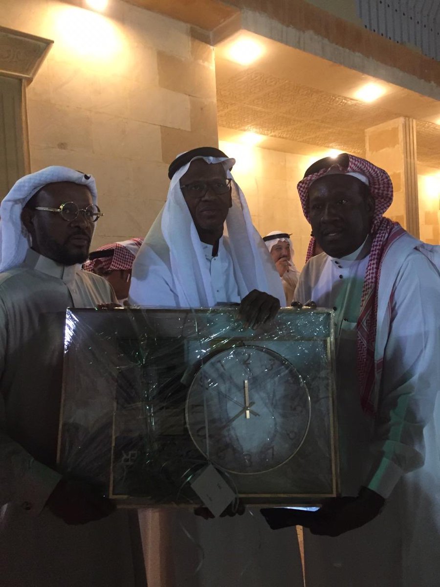 hash88888's tweet photo. الحمد لله الذي بنعمته تتم الصالحات أشكرالخطوط السعودية التي أبتعثتني ودربتني كمتدرب إلى فني ، مشرف، رئيس شعبة صيانة طائرات الإيرباص وعرفتني برجال معادنهم من ذهب
ا"ولئك أخواني وأبنائي وأهلي وأحبابي وأقراني وأصحابي فجئني بمثلهم إذا جمعتنا ياجرير المجامع"
🌹💪😍❤️👍🌹
#شكرا_من_القلب https://t.co/NVuCeOIPBU