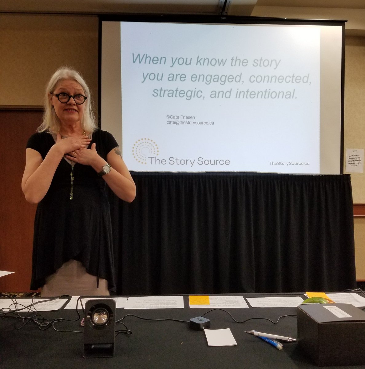 RhondaTaylor_'s tweet photo. The #FastPitchWpg ripple effects keep keeping on! At a Women's Summit today hosted by @hjessicalorusso &amp; who is one of the keynotes?! Of course it's the lovely, intelligent, storyteller extraordinaire Cate Friesen [@StorySourceCa]. #ThePowerOfStory https://t.co/yAMt5qbYUN