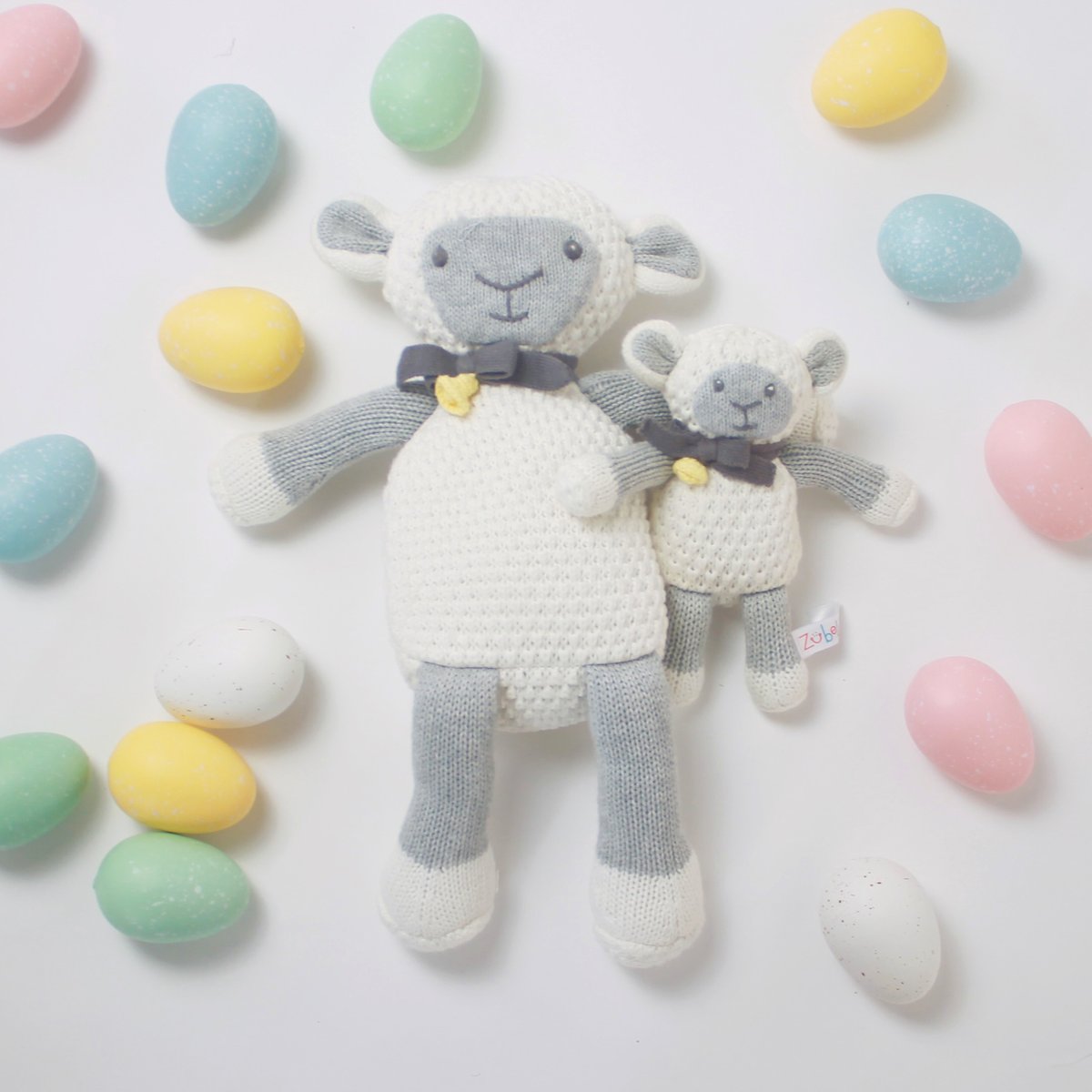"It's true what they say...March goes in like a lion and out like a lamb!" Says Lola the Lamb. She's available in a 7" rattle and 12" doll. Shop now at the link! 🐑🐑

bit.ly/3d3k0wy
⁠
⁠ #zubels #artisanmade #handmadedolls #handcrafteddolls #zubelsdolls #lamb