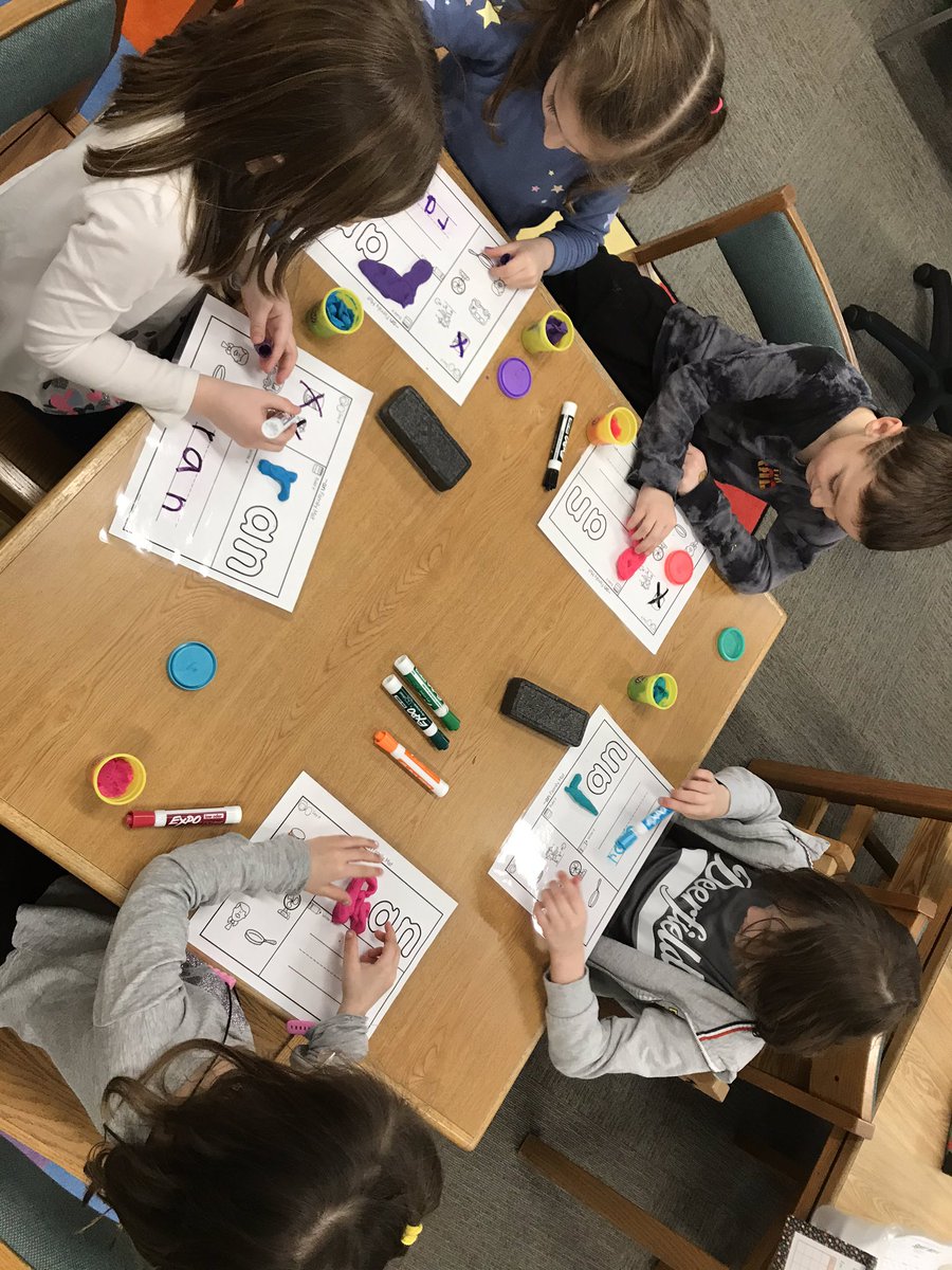 These kindergarteners love learning about word families! <a href="/SherwoodPandas/">Sherwood School</a> #112Leads