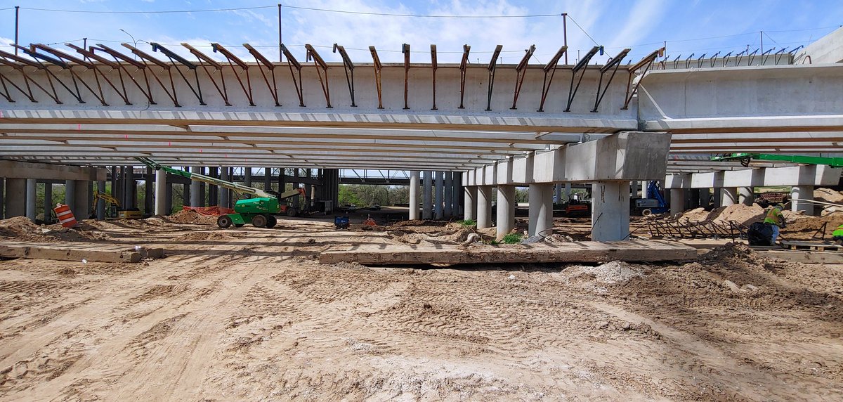 183 South tweet media