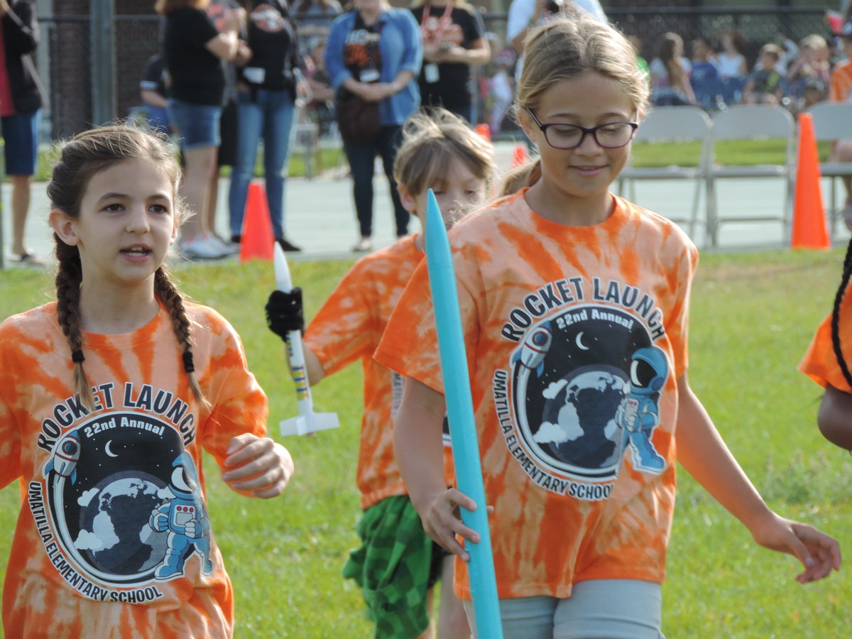 UmatillaElem's tweet photo. The UES 22nd Annual Rocket Launch was a Blast! https://t.co/iAOg4BlIwB