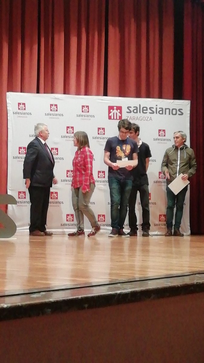 PremioDonBosco's tweet photo. Premio de investigación en ingeniería para " Too pollution" https://t.co/LnVOxHlkxz