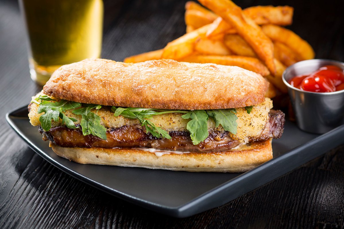 WhirlyBallBF's tweet photo. Fries, beer, and a sandwich that will knock your socks off? Sounds like a perfect lunch at #ThePivotRoom! https://t.co/8xhDHjc6mV