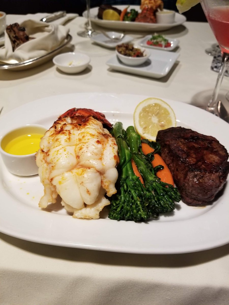 laprimesteaks's tweet photo. Treat yourself to something mouthwatering tonight. 🍴

📷: Elaine https://t.co/hvDv42x4nH