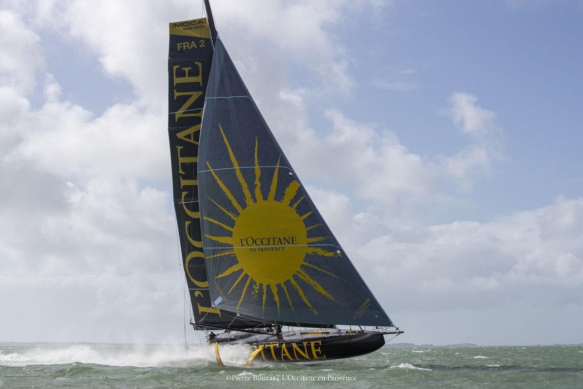 codesattitude's tweet photo. #flying #blackpepperyachts #loccitaneenprovence #imoca #armeltripon #sammanuard https://t.co/Ls57Bw6axt