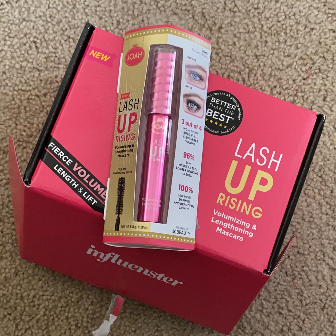 IridescentlyK's tweet photo. So excited to try this out! #JOAHbeauty #JoinTheLashMovement #complimentary @JOAHbeauty @Influenster https://t.co/KqDC1FHpaR