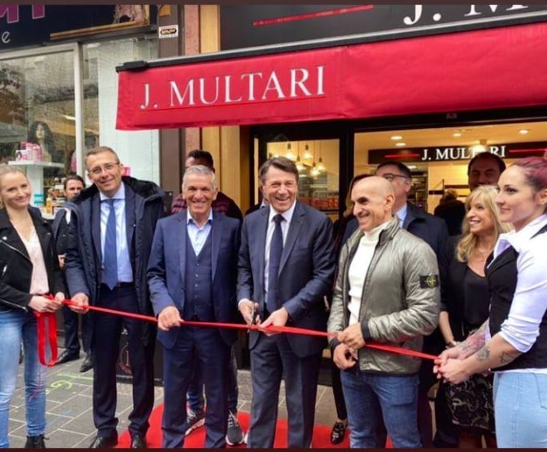 j_multari's tweet image. Merci à @cestrosi, @FranckMARTIN06 @PPLeonelli @laurentchamp de leurs présences à l’inauguration de la boulangerie @j_multari au 5 rue d’Italie #nice ainsi qu’à tous les collaborateurs et employés du groupe #multari