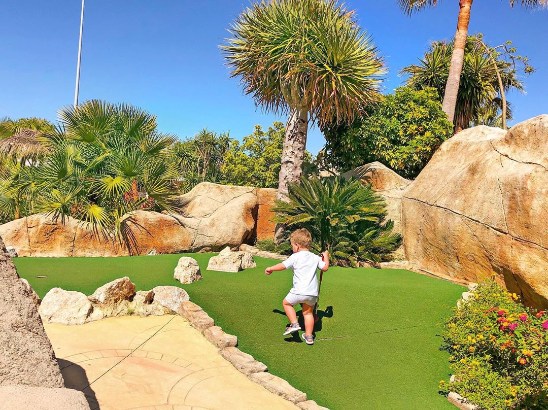 Sol Katmandu tweet media