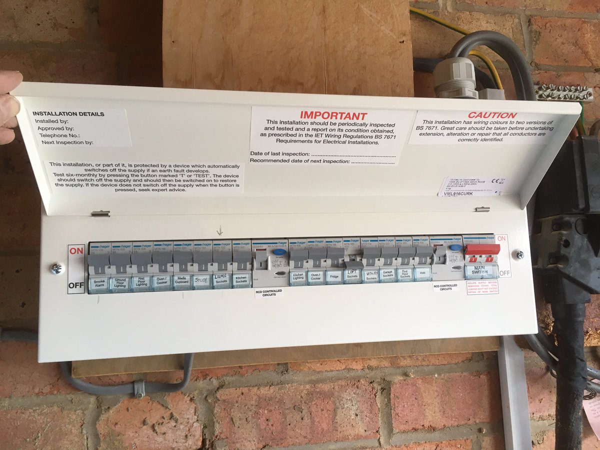 ElectricalHome's tweet photo. #HagerGang https://t.co/1QrPTM6Ooq
