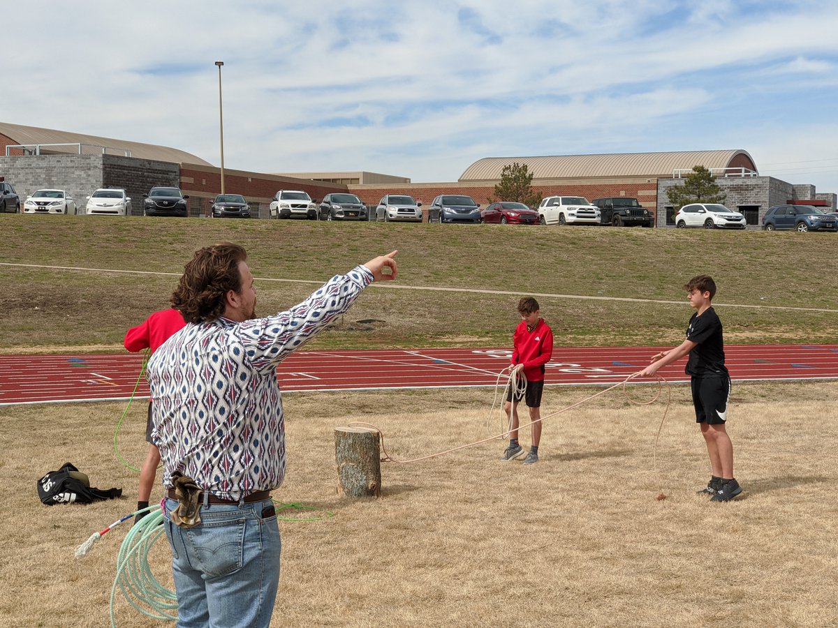 MrMcDonaldACMS's tweet photo. These buccaroo's are learning to be cowboys with Mr. Pomatto #ACexplo2020 https://t.co/uyhgw6u17o
