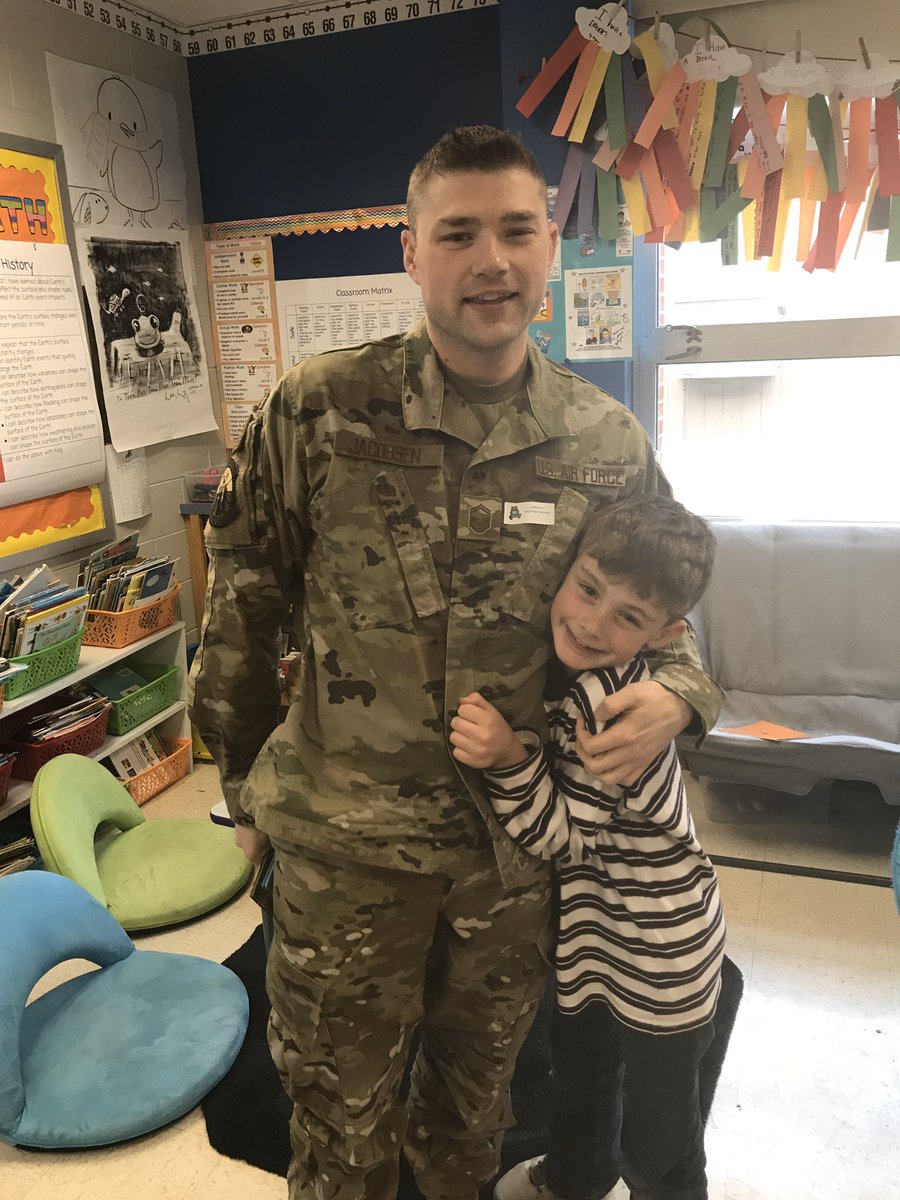 TeamMossRBE's tweet photo. This kiddo literally jumped for joy when his dad showed up to be a Mystery Reader!! #rbereads #readweek #wearerbe https://t.co/ztouAnPvWf