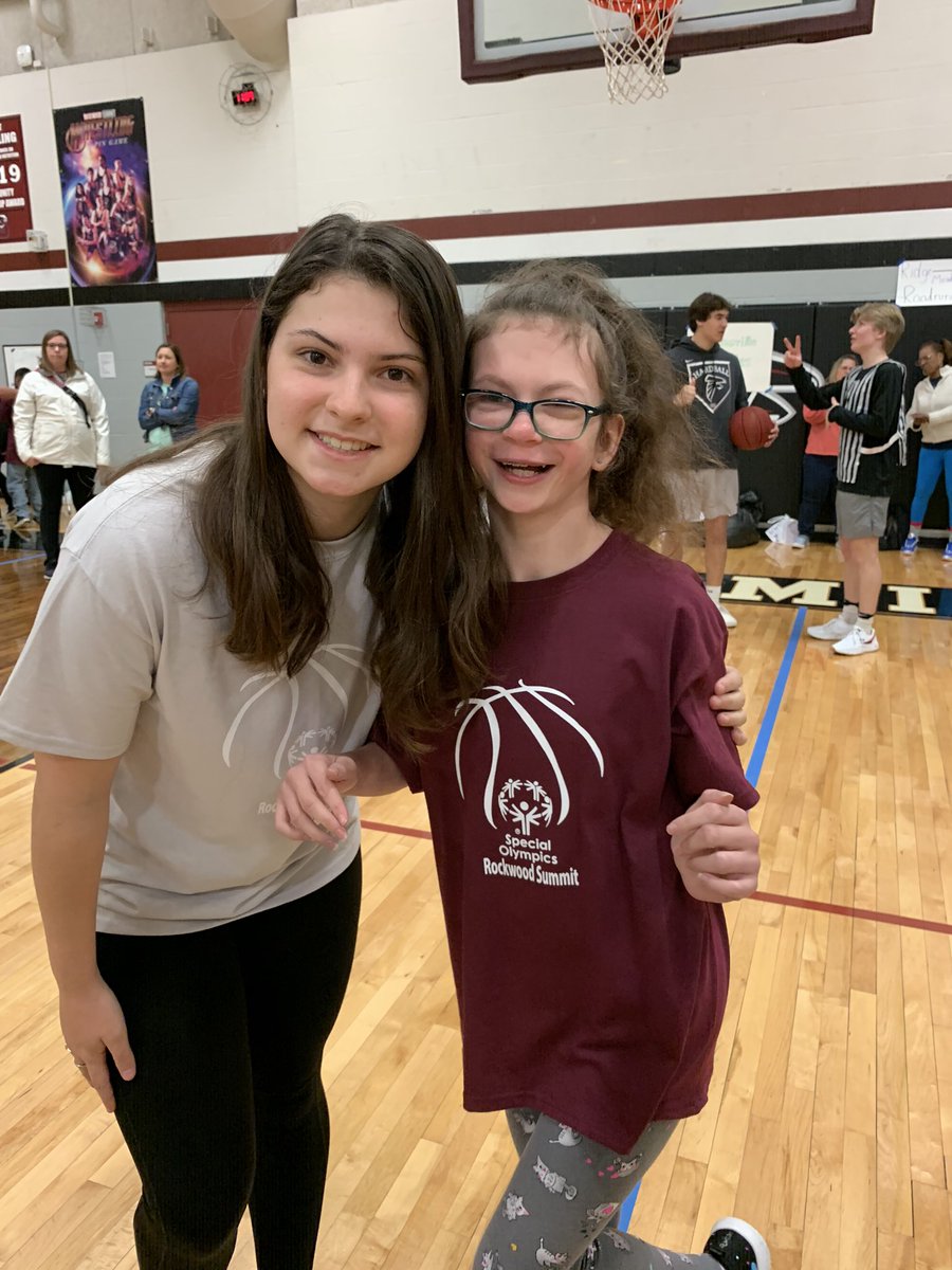 Dr. Emily McCown tweet media