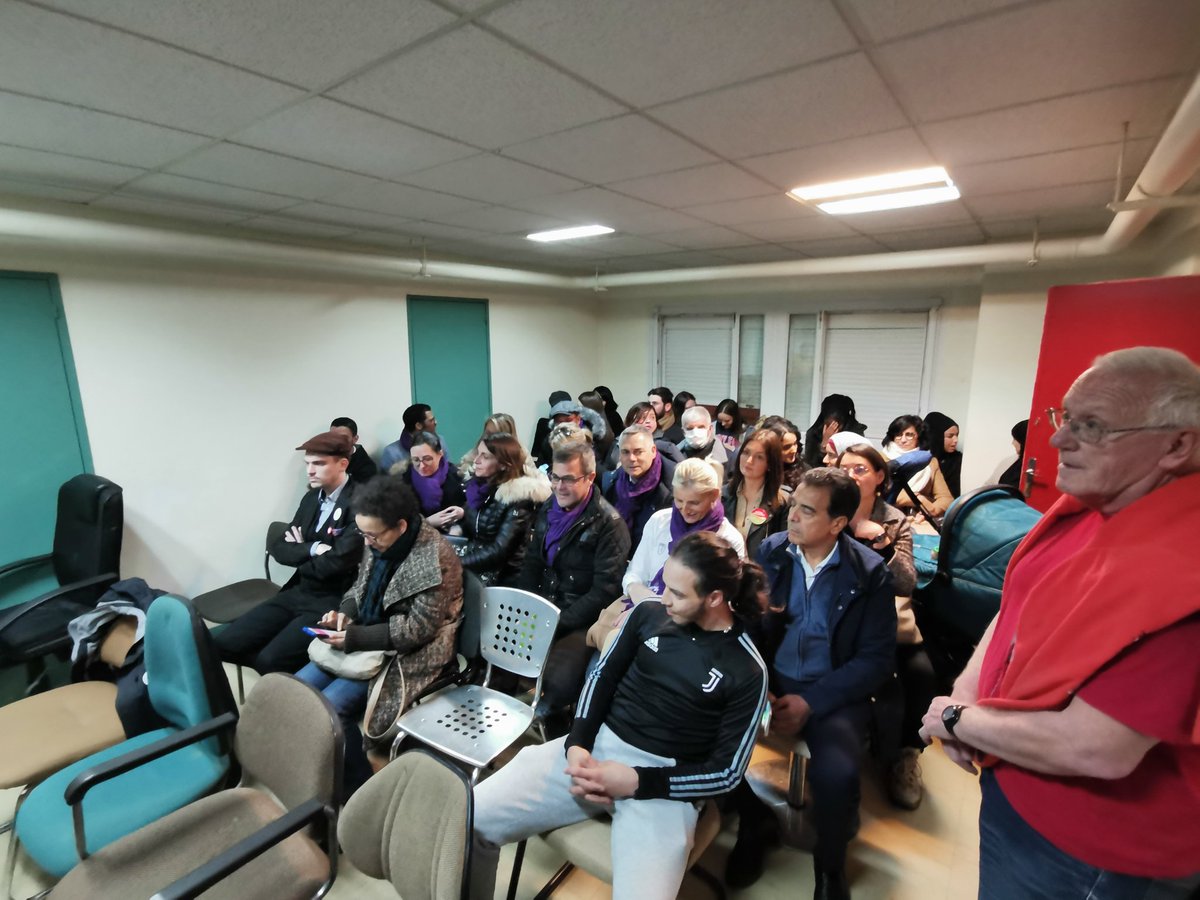 QuentinDvl69's tweet photo. Réunion/débats aux Sablons pour aborder la question des quartiers populaires au Mans
#Municipales2020
@AutrMans @EBilquez @LeMansEnCommun @AvecMarietta @LutteOuvriere https://t.co/5s0CHPOpUB