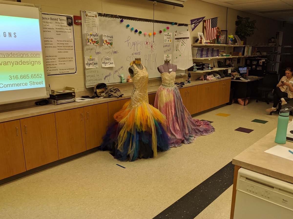 MrMcDonaldACMS's tweet photo. Learning some fashion design with the pros #ACexplo2020 https://t.co/R5oFFRZUSD