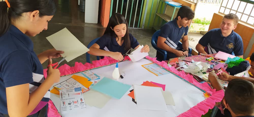 #12DeMarzo El PENB JOSE ANTONIO MAITIN, realizo Conversatorio sobre el Coronavirus, como medida preventiva a nuestros niños y niñas.#PrevencionYProteccionDelPueblo @ZE_Aragua <a href="/Marbellaluque/">Marbella Luque</a> @psuvaristobulo <a href="/NicolasMaduro/">Nicolás Maduro</a>  <a href="/RMarcoTorres/">Rodolfo Marco Torres</a> @josevsierra <a href="/BerthaRodrgue19/">Bertha  Rodríguez</a>