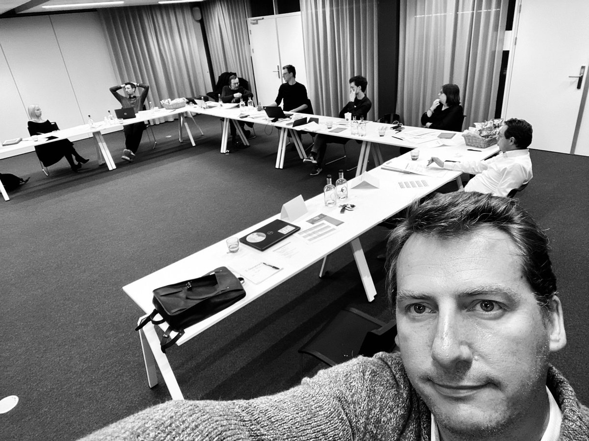 LucDeBodt's tweet photo. @AE_NV  #technovate2020 de jury volop aan het delibereren. Proficiat aan alle 10 deelnemers het was een héél sterke editie #moredigitalmorehuman https://t.co/spRCOMFovh