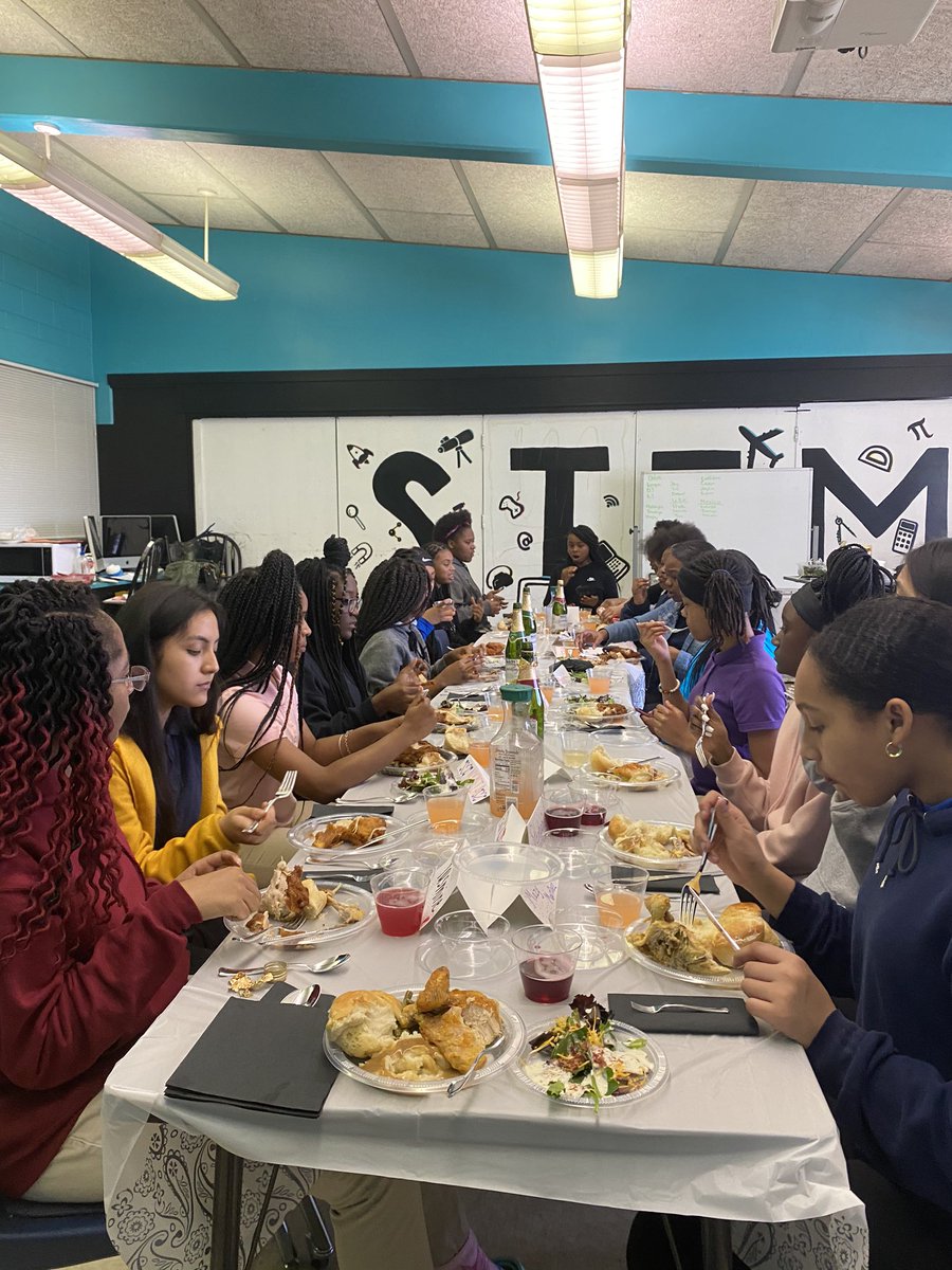 ATeam_MsThomas's tweet photo. My ladies learned about manners and how to set a table this week. We ended the week with a dinner. https://t.co/Cr1VtkxfaU
