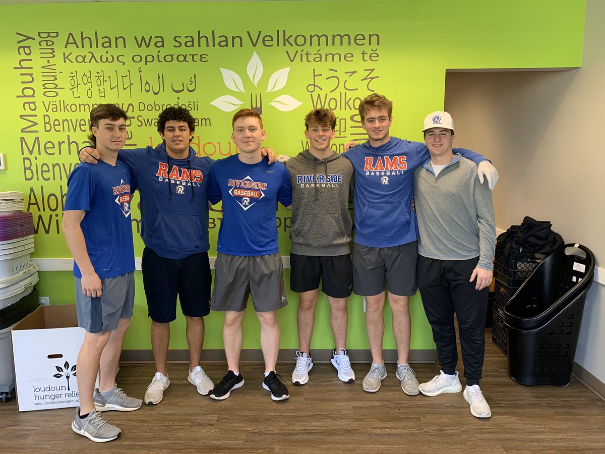 Riverside Baseball Varsity Players using their day off wisely and volunteering today at Loudoun  Hunger Relief Food Pantry  #ramfam #giveback  <a href="/Rvsidebaseball/">Riverside Baseball</a> <a href="/RVHSRamsSports/">Riverside Athletics</a> <a href="/coachplank8/">Sam Plank</a> <a href="/LoudounHunger/">Loudoun Hunger Relief</a>