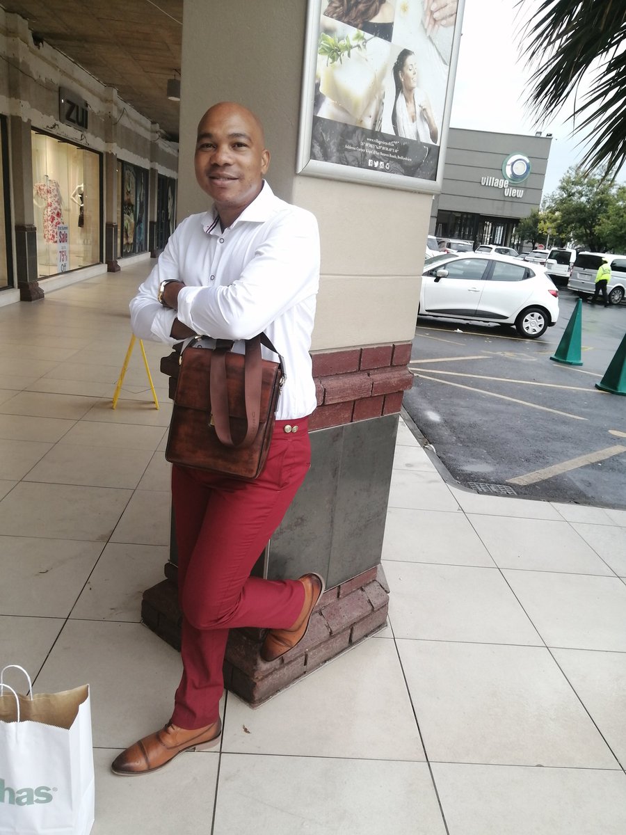 SirMlondo's tweet image. Happiness is an inside job. #ThursdayMotivation #fowardthinking #inspiration #leadership