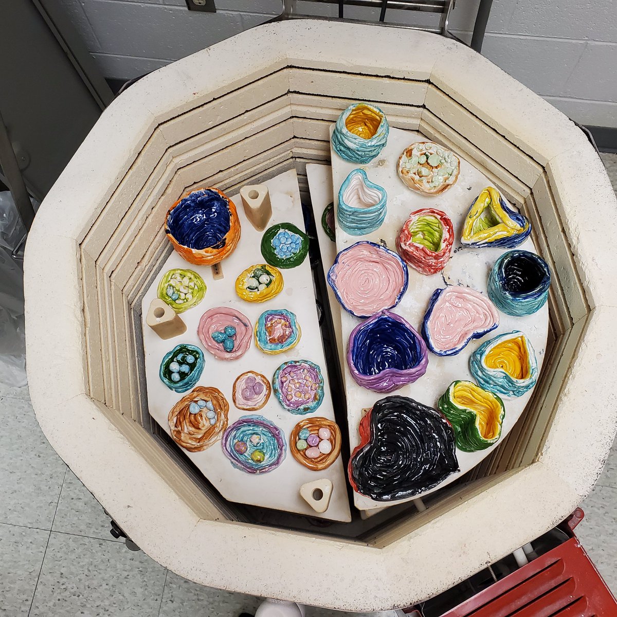 Swanger's Art Shenanigans! tweet media