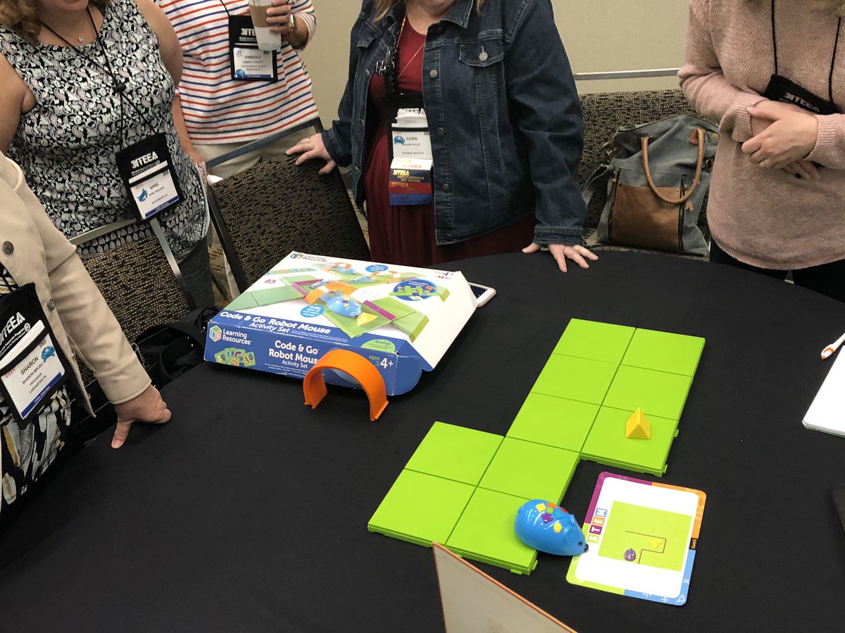 Julia Hoffman tweet media