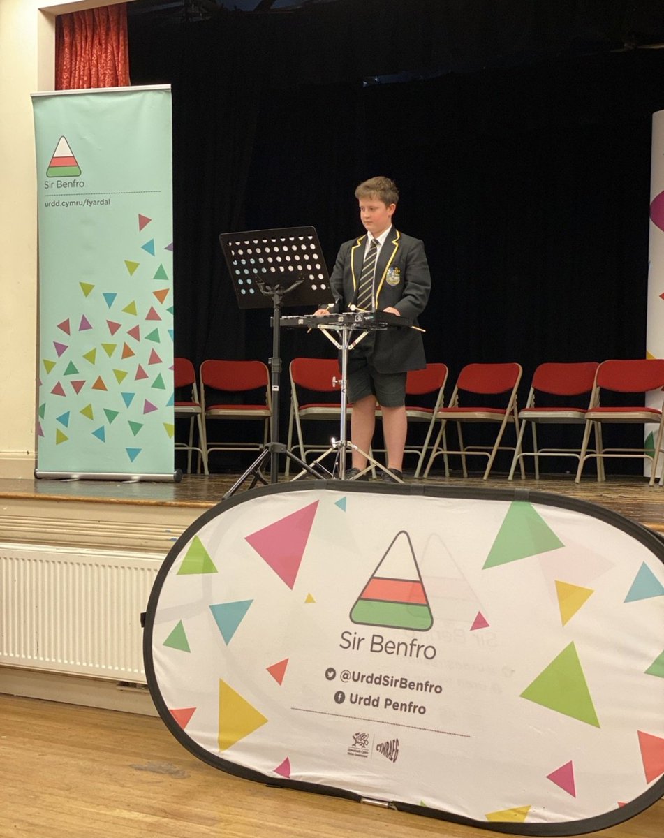 ArtsYpd's tweet photo. More fabulous @Penrhyndewi  @NonYsgol performances @UrddSirBenfro today. Da iawn pawb! 
#dothelittlethings @StDavidsCath @ClwbYsgolERW @TyrPererin https://t.co/K6bLI1SVNX