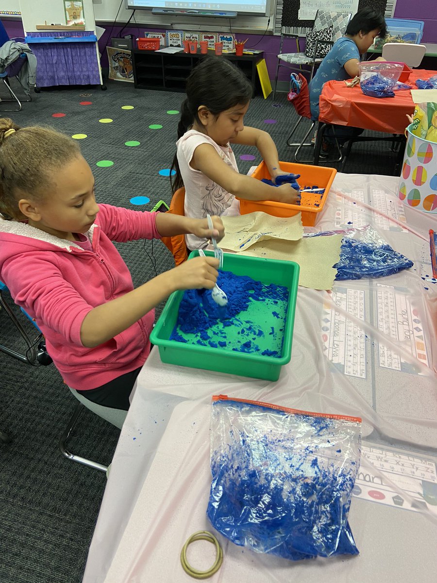 Julie Schlessman tweet media