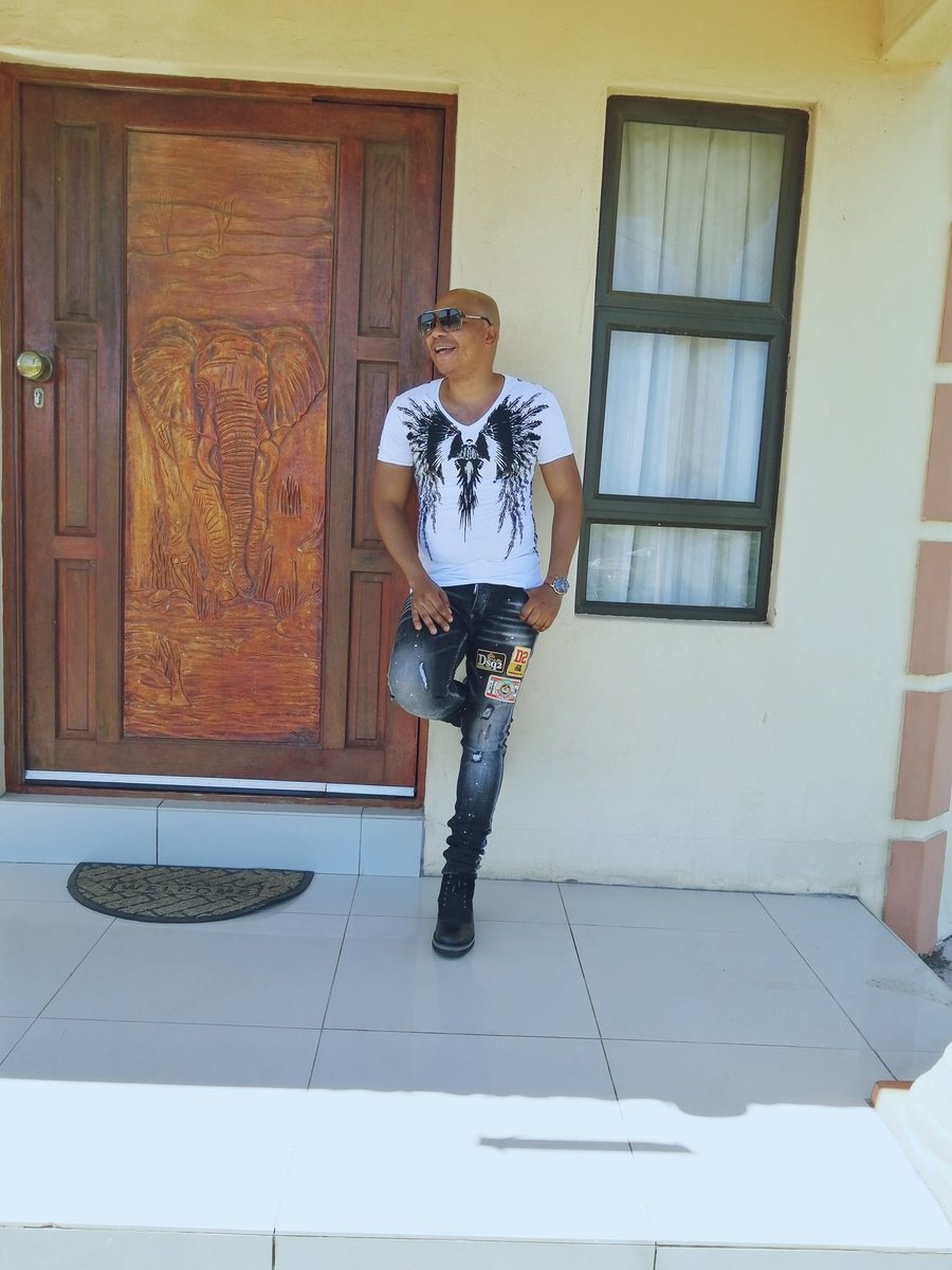 SirMlondo's tweet image. Confuse the devil with your smile.#ThursdayMotivation #fowardthinking #inspiration #leadership