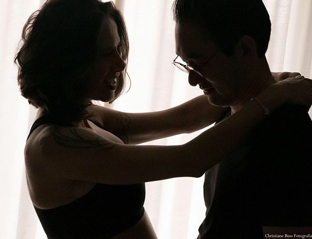 manuelaalecio's tweet photo. 14 anos ❤️ e amo muito! @rodrigokanayama 
Foto da @christianebussbuss e as 38 semanas da Oli na barriga ❤️ #love https://t.co/5oh0SXSIYq https://t.co/m8z1FpCzo2
