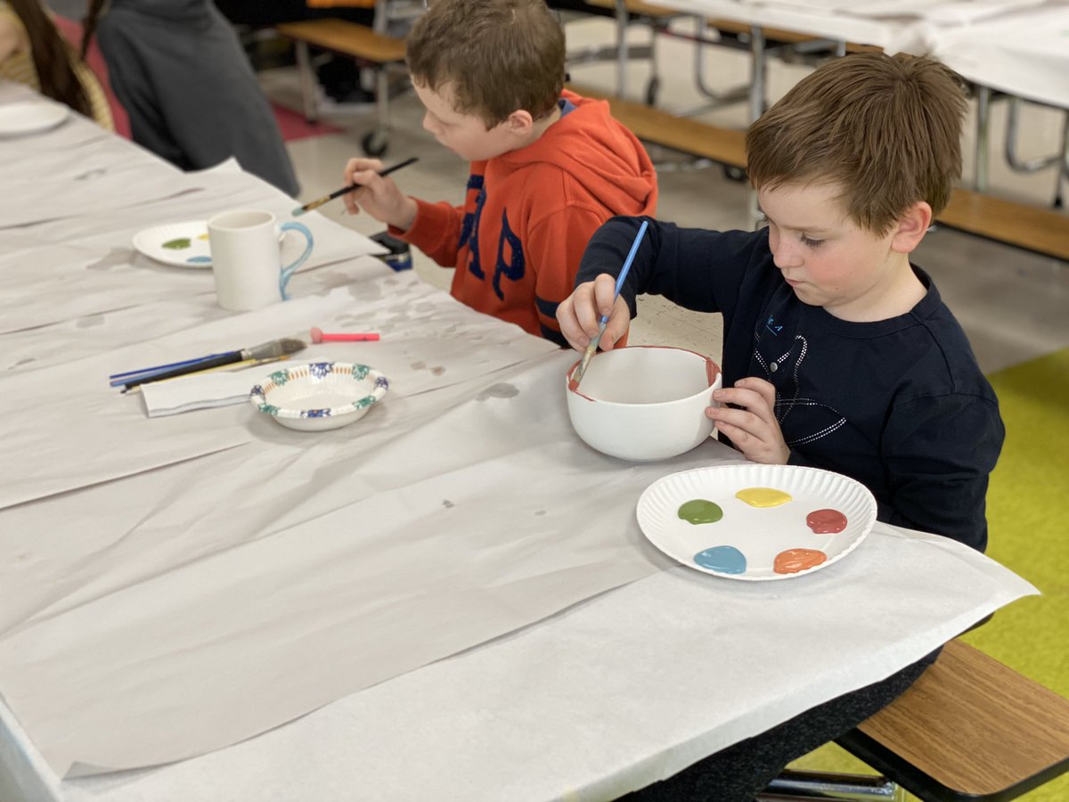 katiebillie_'s tweet photo. Thank you Color Me Mine for coming in to allow kids to paint pottery in school! Today was full of art! #62Learns #62ICS #62Intersession https://t.co/QPr2KEkBMy