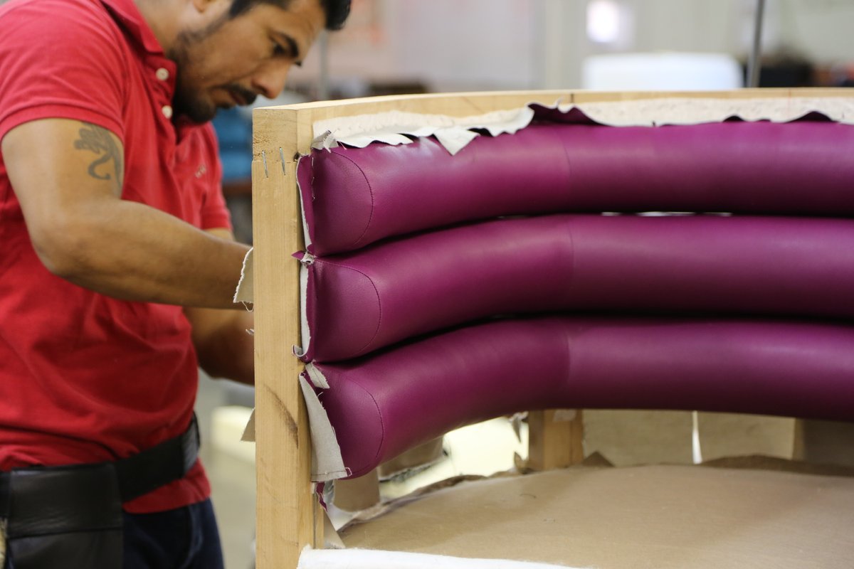 Magenta banquettes are a MOOD 🥰 Hoping all of you are staying healthy (and sane) in the midst of COVID-19. Sending well wishes your way from the Lily Jack team! 
#CustomFurniture #FurnitureDesign #HospitalityDesign #FurnitureManufacturing