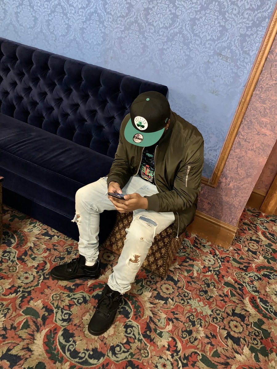 Streetz_Calling's tweet photo. https://t.co/56CgXjuYn8